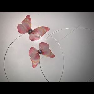 PINK BUTTERFLY CHOKER